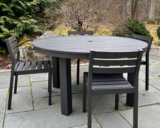 Cast Aluminum Patio Table with 6 Chairs