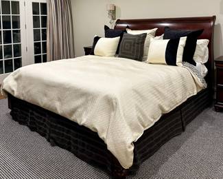 Bombay Co. King Sleigh Bed with Sleep Number Mattress