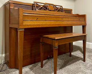 Everett Upright Piano