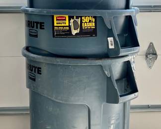 (3) Brute Trash Cans