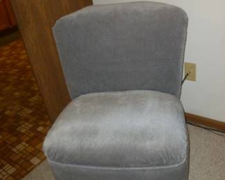 armless chair