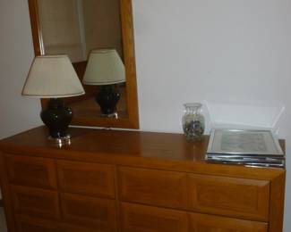 dresser & mirror