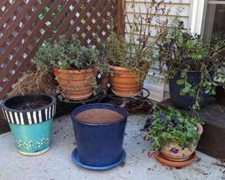Flower Pots With Two Stands, Medium