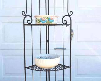 Folding Wire Shelf With Planters And Pots