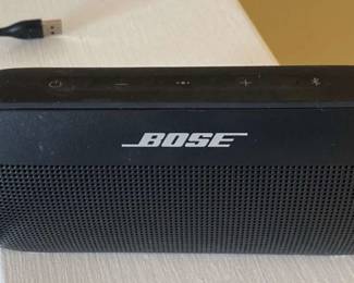  02 Bose Soundlink Flex Bluetooth Speaker