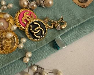 Vintage Chanel clip earrings 