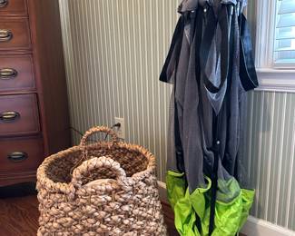 Woven sea grass basket 