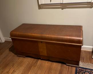 Lane cedar chest