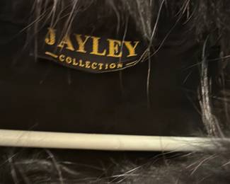 JAYLEY collection fur and cashmere cape 