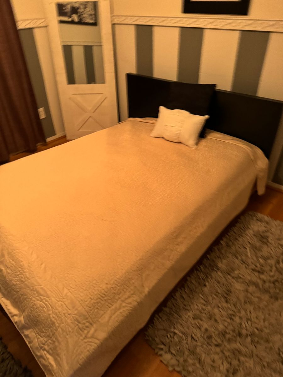 Estate Sale Redlands starts on 1/12/2024