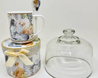 New In Box Cat Mug With Spoon & Glass Cloche Dome From Fishs Eddy
Lot #: 134