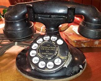 Western Electric Model E1 Rotary dial telephone