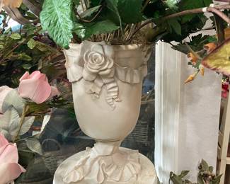 . . .  nice planter on pedestal