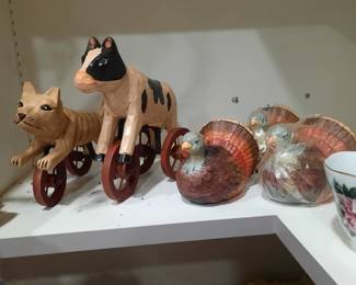 . . . cute cats and turkeys