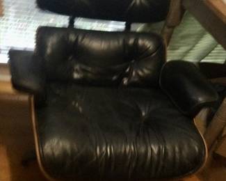 Howard Miller Eames chair, needs work