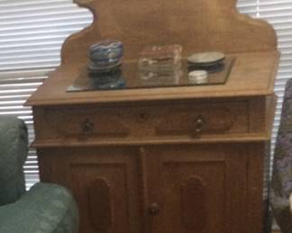 Antique wash stand