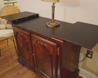 Fold out bar console