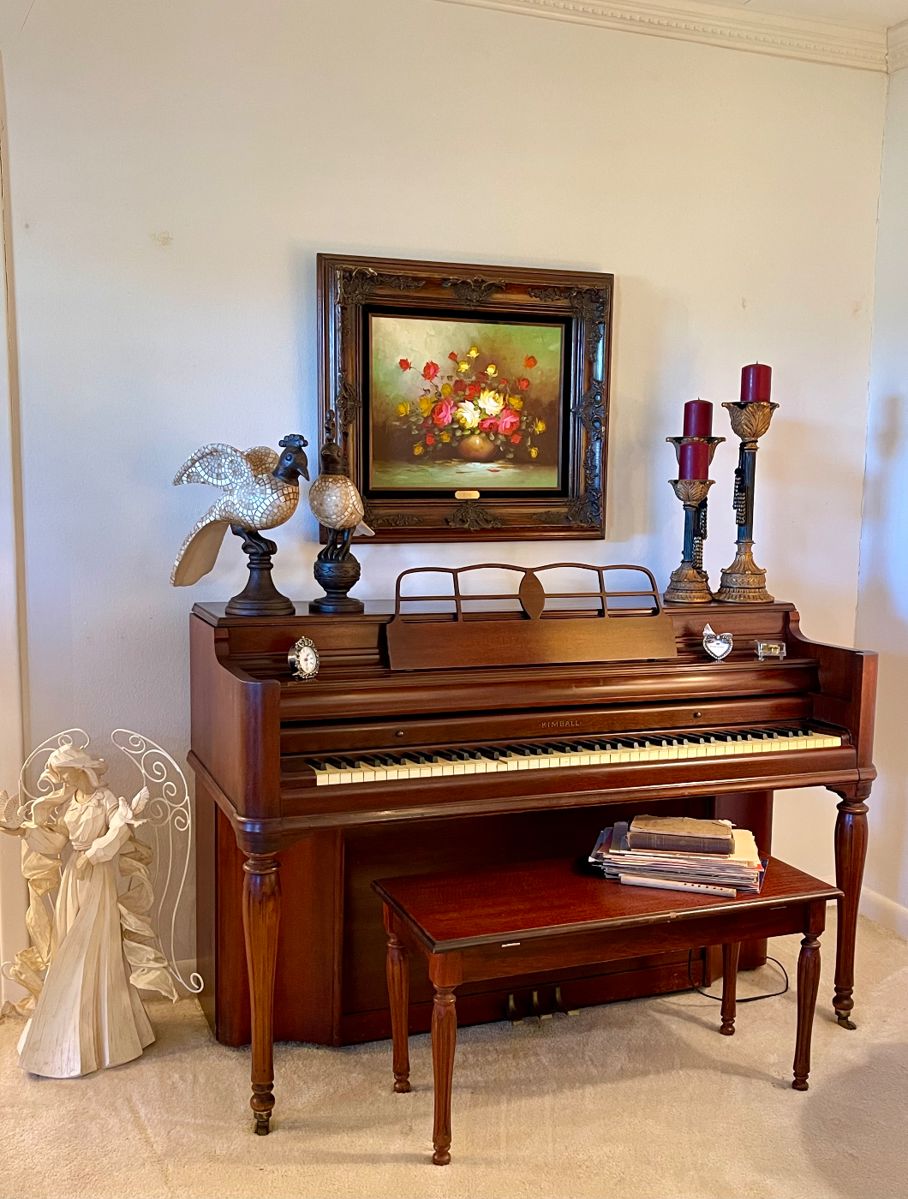 Eagle Lake Estate Sale By Tref’s Treasures starts on 1/11/2024