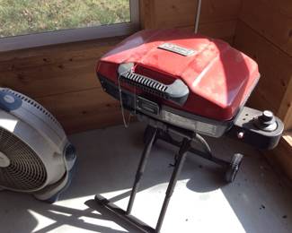 Coleman small gas grill