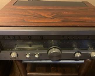 Luxman Model R - 1120