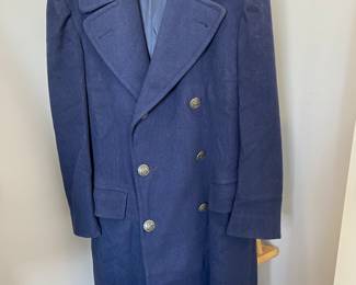 U.S. Navy men’s long pea coat, 39