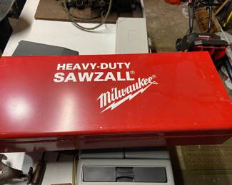 Milwaukee, Sawzall, Saw