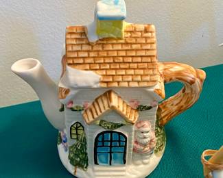 Houston Harvest Gift Santa Teapot
