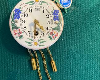 Wintermantel clock- small