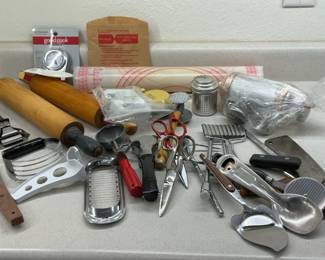 Assorted Kitchen Gadgets 