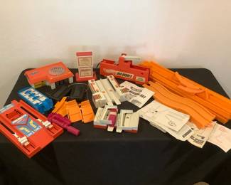 Vintage Hot Wheels Track Set