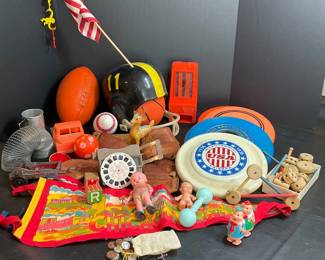 Viewmaster, Slinky, Frisbee Toy Lot