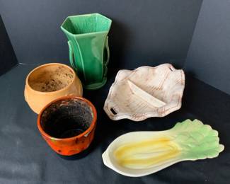 McCoy, USA Cardinal Pottery