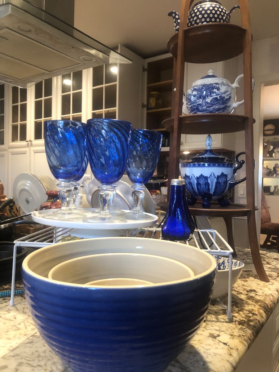 Remarkable Estate Sales in Woodlawn Village starts on 1/25/2024