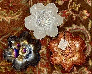 Akcan Glass Flower Dishes