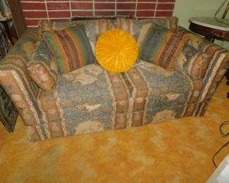 VINTAGE LOVESEAT