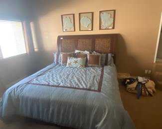 King bed ensable with Seeley maytress