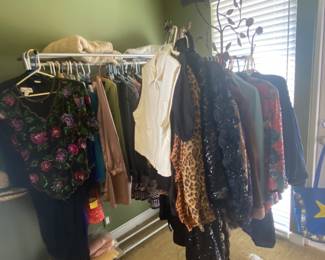 Lots of clothes.  Mostly small petite.