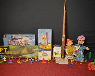 Hand Puppets and Vintage Toys
