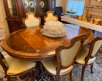 Dining room sets