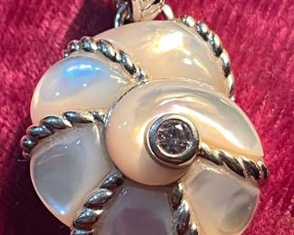 Stunning and large carved pearl pendant