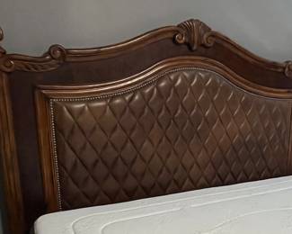 Great leather inlay bed 