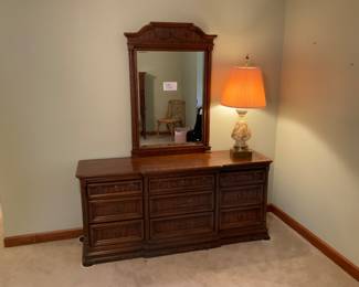 LONG AND HEAVY DRESSER