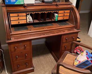 Presale  Antique Roll top desk $1200