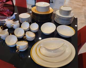 Pickard Jubilee China 12 Place Settings with Serving and Chargers