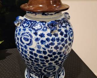 1800s Chinese Lidded Urn