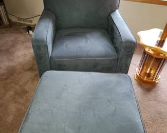 Navy La-Z-Boy  chair and ottoman (great condition)