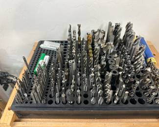 Cutters and bits for milling machine 