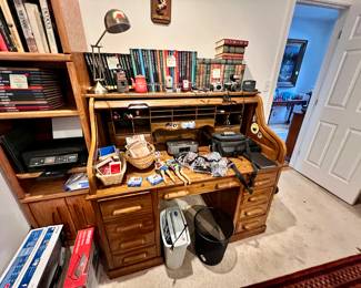 Antique Roll Top Desk/ $150