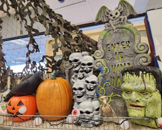 Halloween Decor