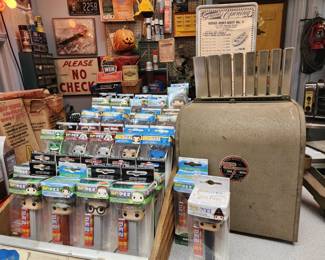 PEZ CANDY Collectibles